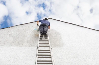 Peinture extérieure à Chaudes-Aigues — façades et ravalement